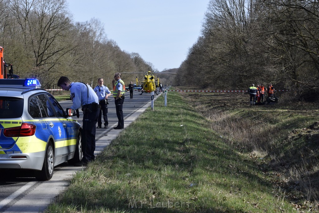 Schwerer VU Krad Fahrrad Koeln Porz Alte Koelnerstr P051.JPG - Miklos Laubert